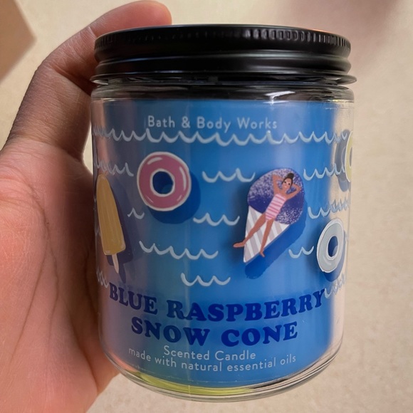 NWT Bath & Body Works Single Wick Candle BLUE RASPBERRY SNOW CONE - Picture 1 of 3